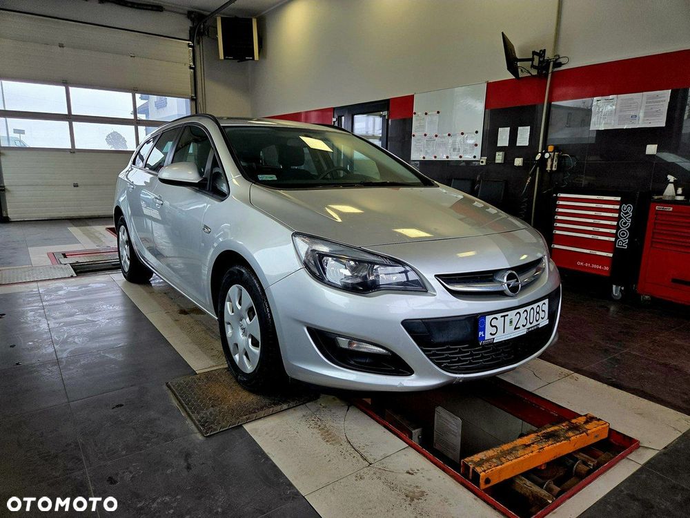 Opel Astra - 35