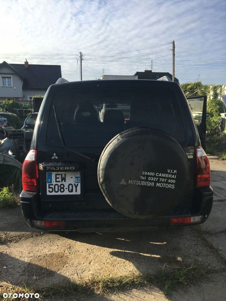 Mitsubishi Pajero III 3.2 DID Kompletny Tył - 1