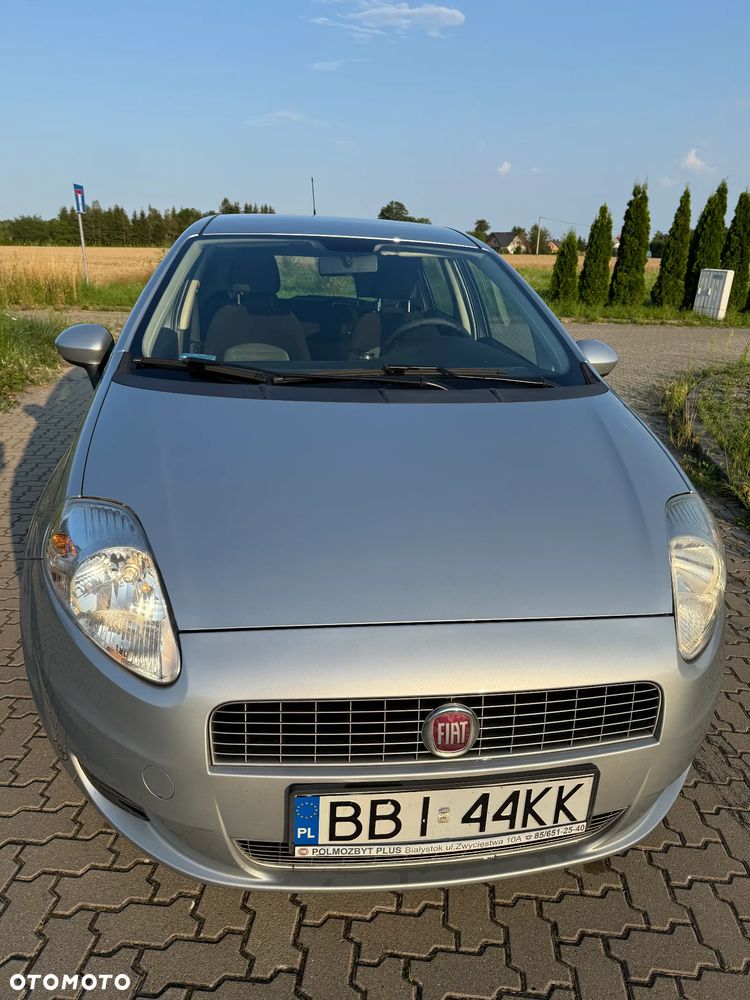Fiat Grande Punto Actual 1.4 8V Estiva Blue&Me Euro5 - 10