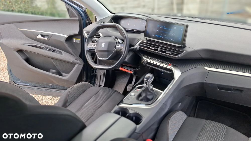 Peugeot 5008 - 11