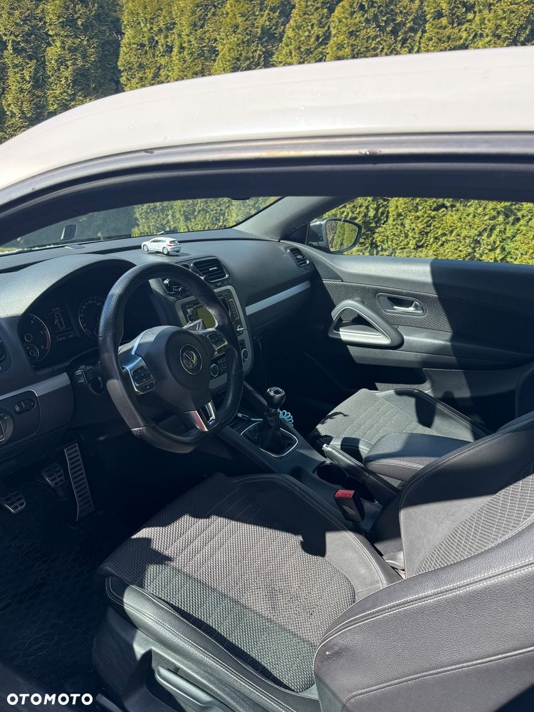 Volkswagen Scirocco 2.0 TDI - 10