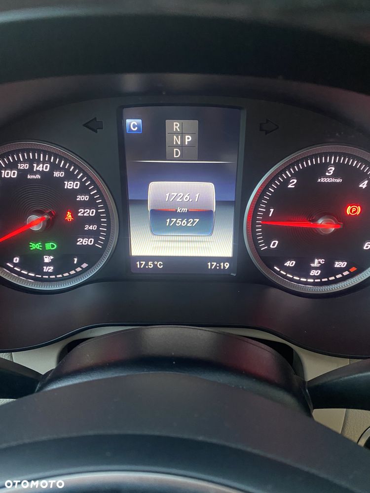 Mercedes-Benz GLC 220 d 4-Matic - 9