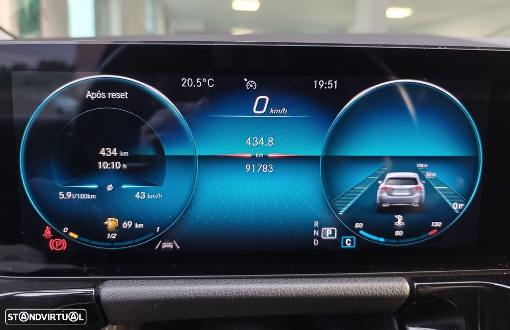 Mercedes-Benz GLA 180 d Progressive - 22