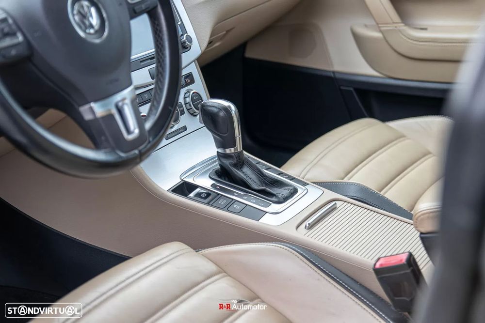 VW Passat CC 2.0 TDi BlueMotion DSG - 22