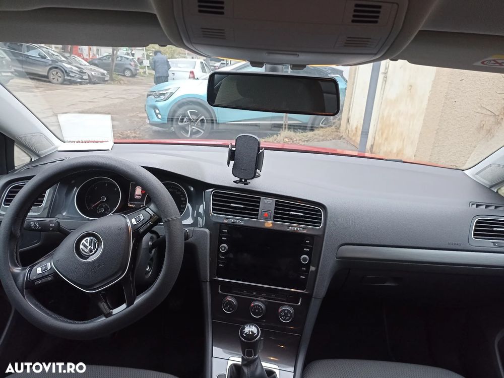 Volkswagen Golf 1.6 TDI SCR Comfortline - 11