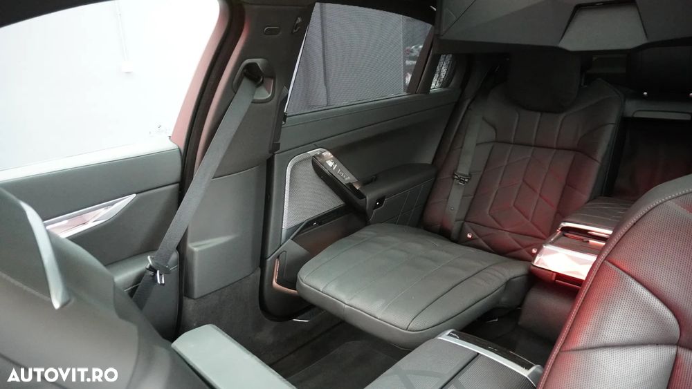 BMW Seria 7 740d xDrive - 15