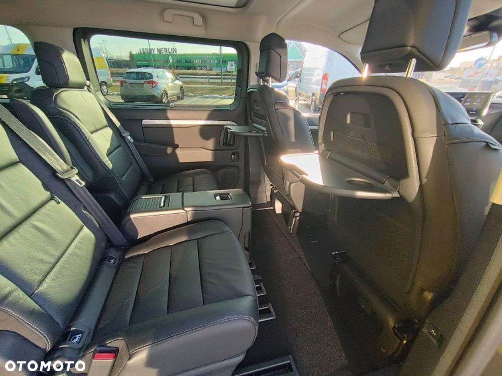 Peugeot Traveller 2.0 BlueHDi Long Business EAT8 - 32