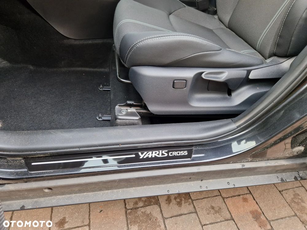 Toyota Yaris Cross Hybrid 1.5 Executive - 25
