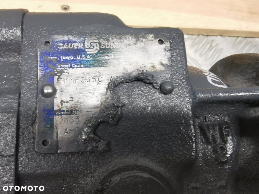 Pompa tłoczkowa Sauer-Danfoss {MMF035C} - 7