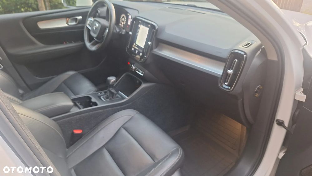 Volvo XC 40 T3 Inscription - 19