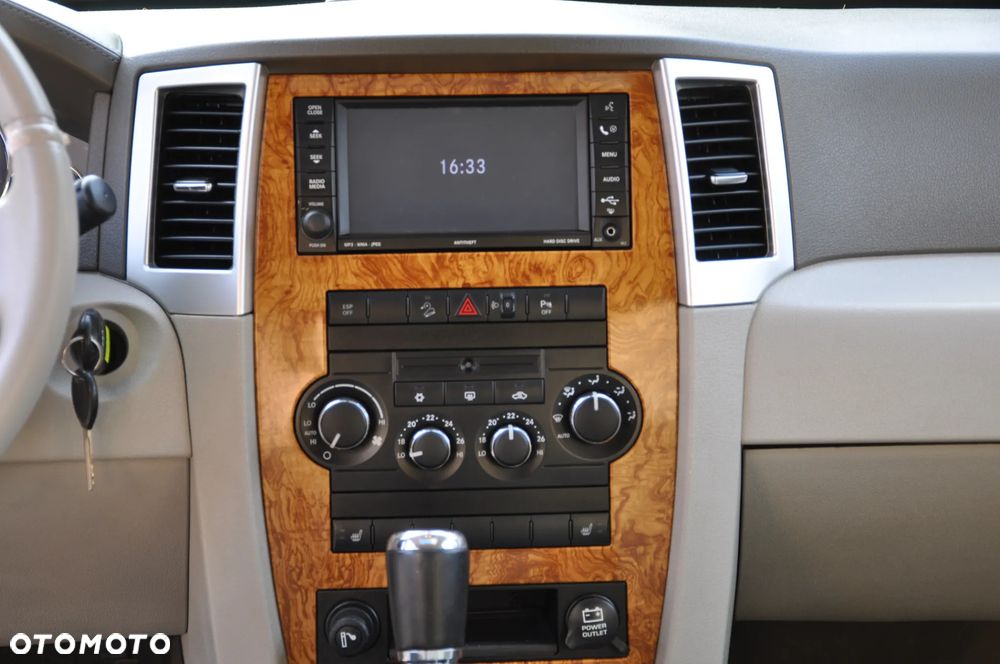 Jeep Grand Cherokee 3.0 CRD Limited - 29