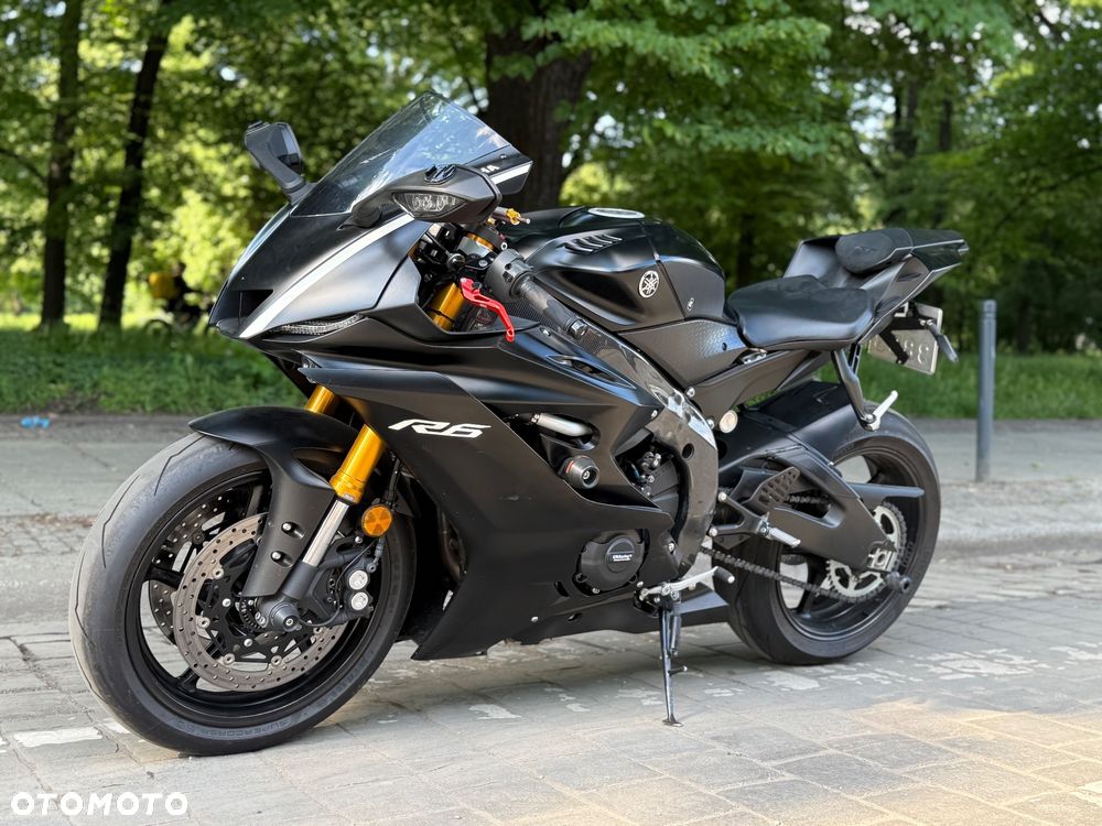 Yamaha R6 - 19