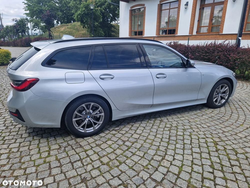 BMW Seria 3 330e xDrive - 8
