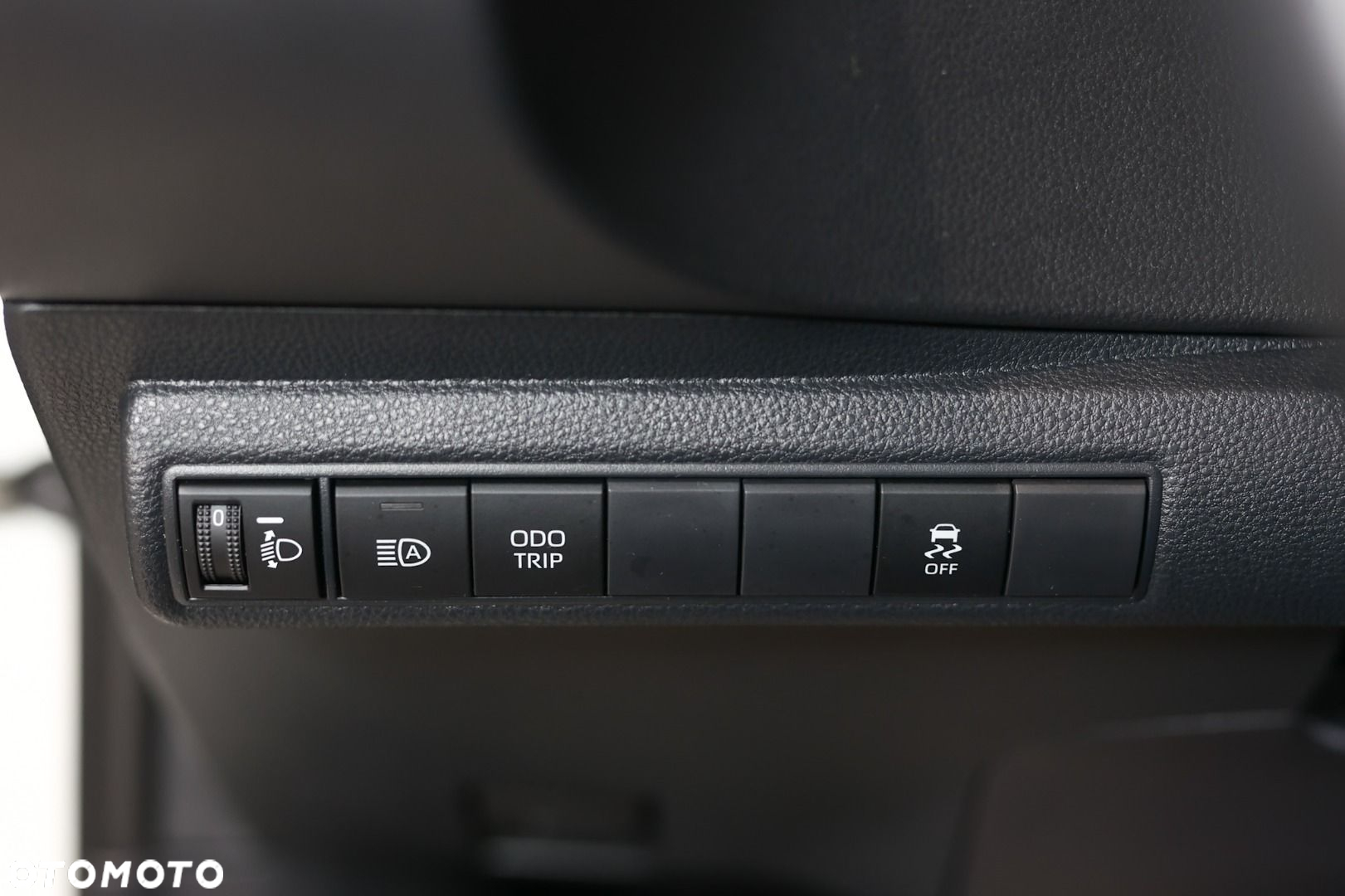 Toyota Corolla - 17
