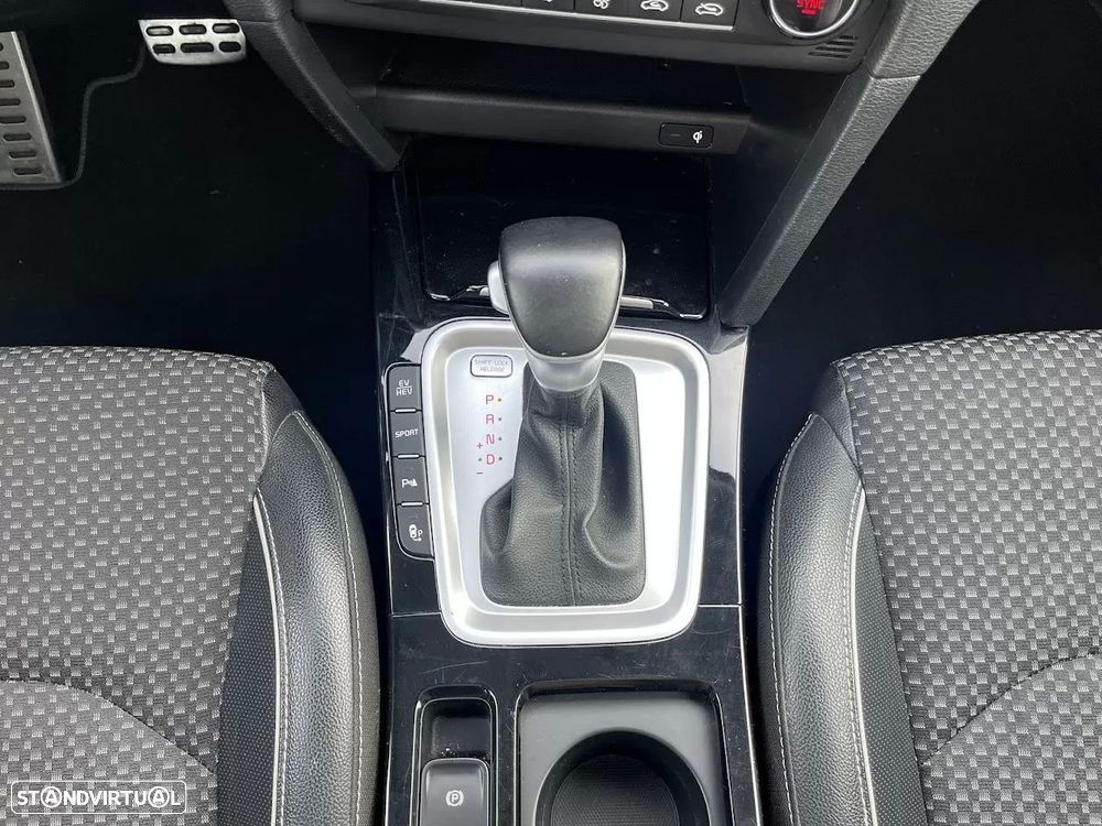 Kia XCeed 1.6 GDi PHEV Drive - 12