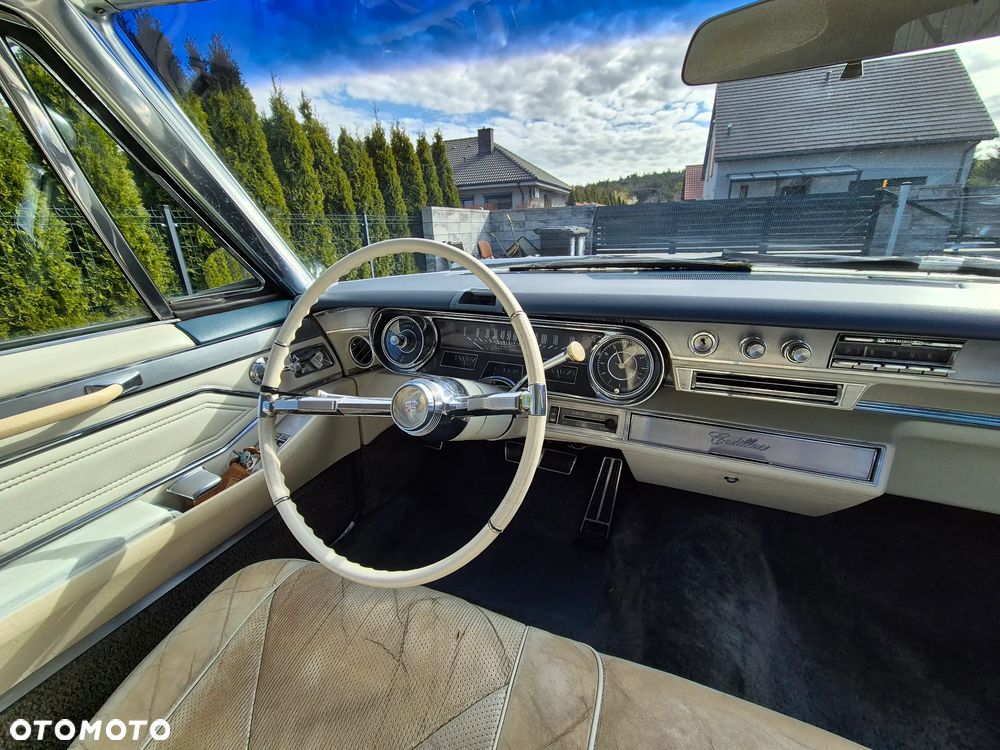 Cadillac Deville - 13