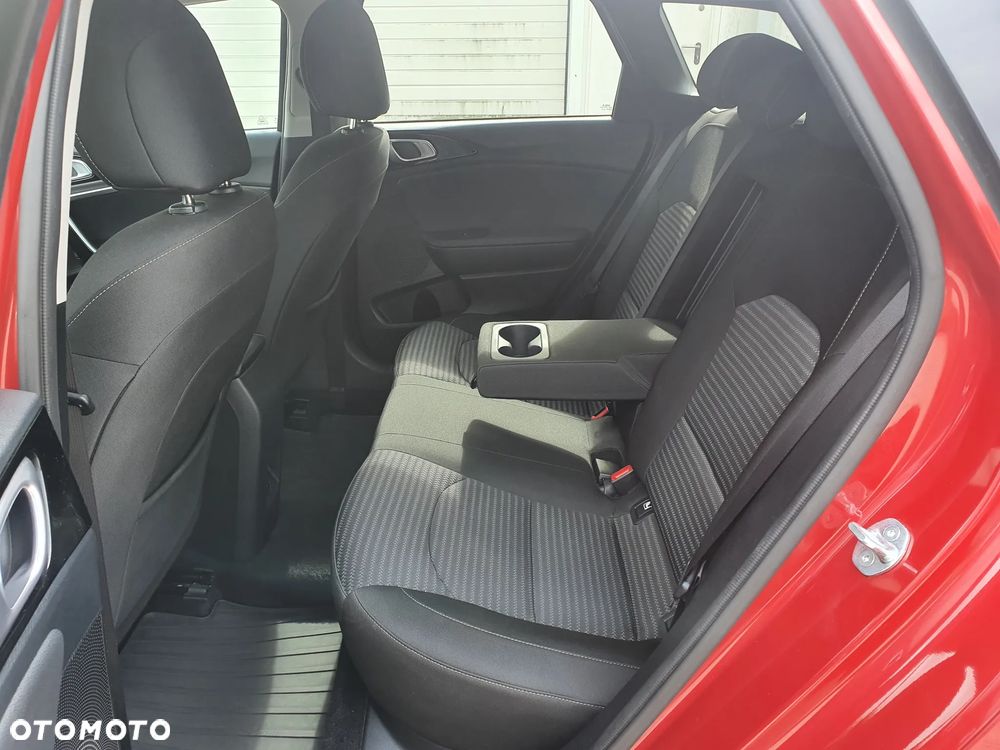 Kia Ceed 1.5 T-GDI L DCT - 26