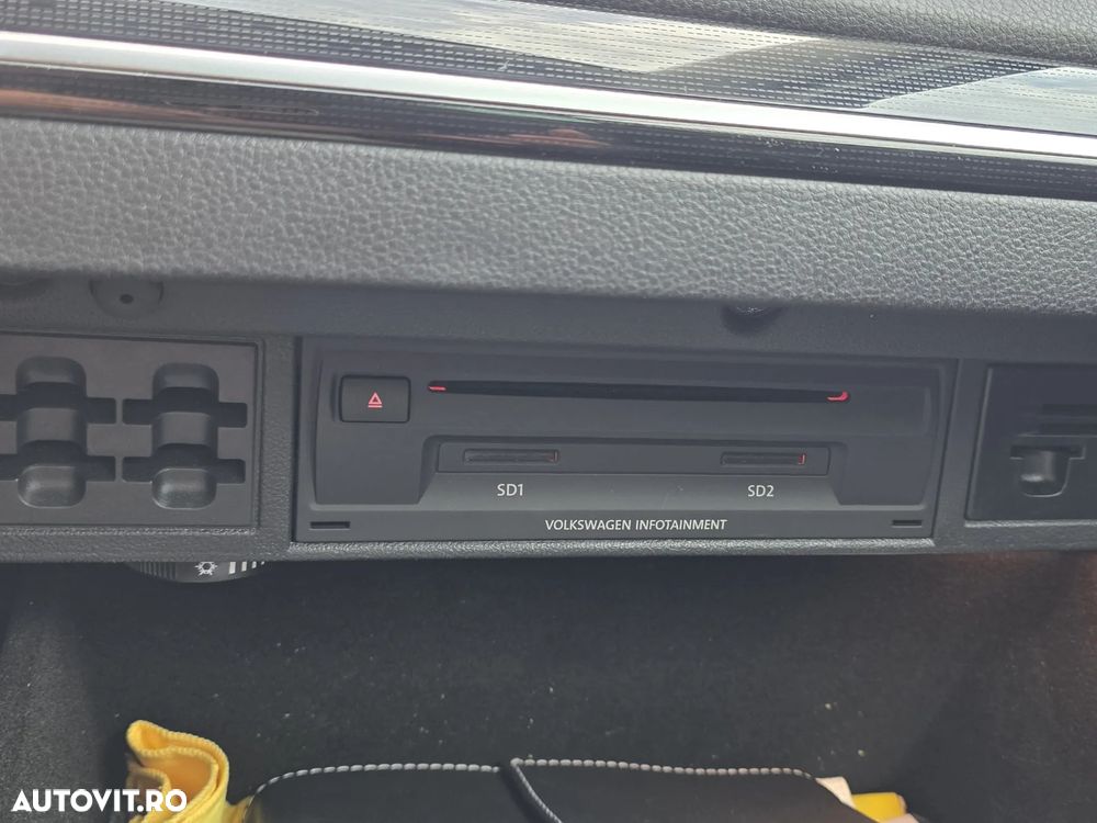 Volkswagen Golf - 21