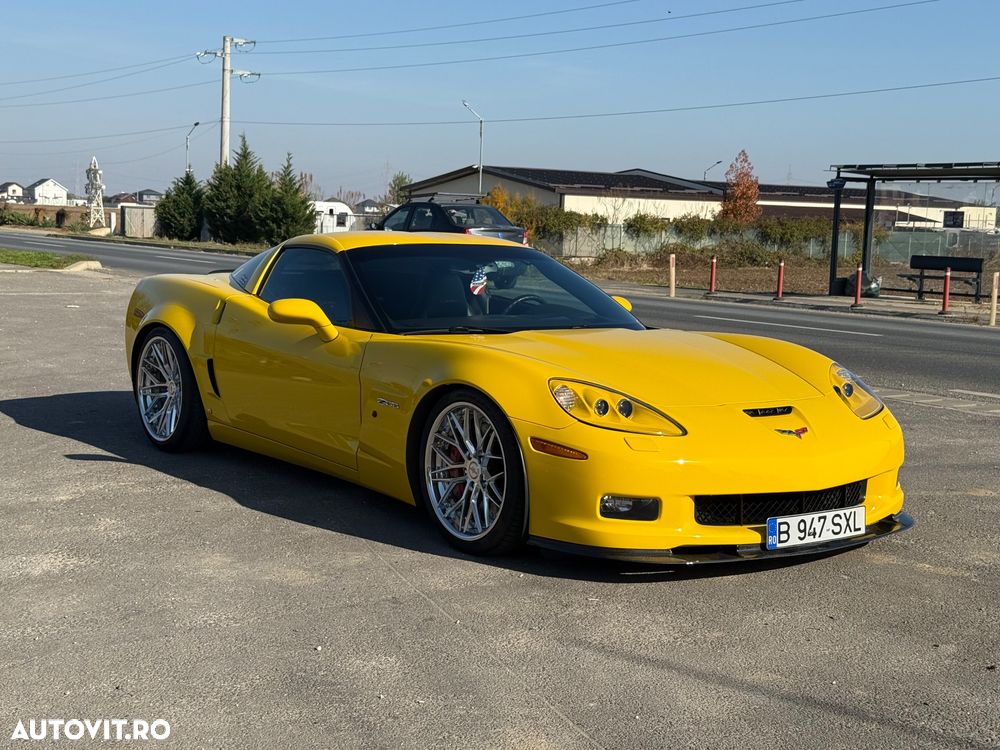 Chevrolet Corvette - 4