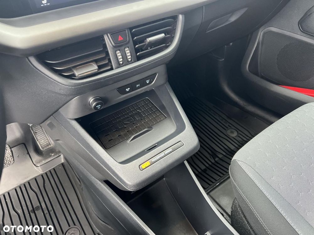 Ford Transit Courier - 16