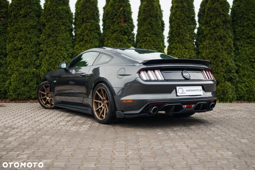 Ford Mustang - 6