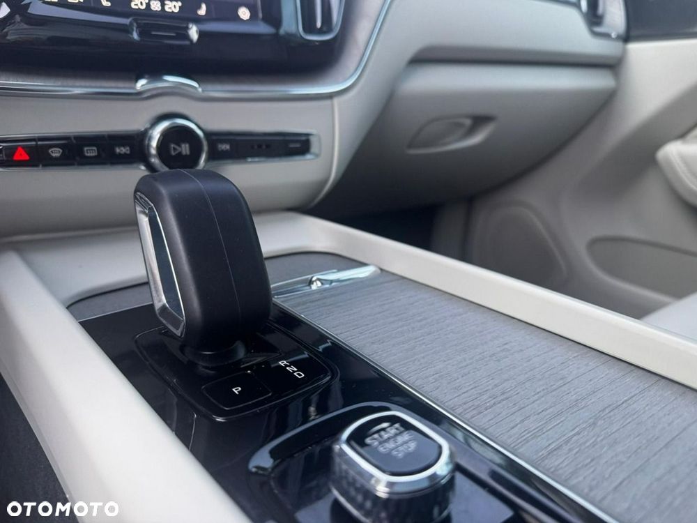 Volvo XC 60 - 19