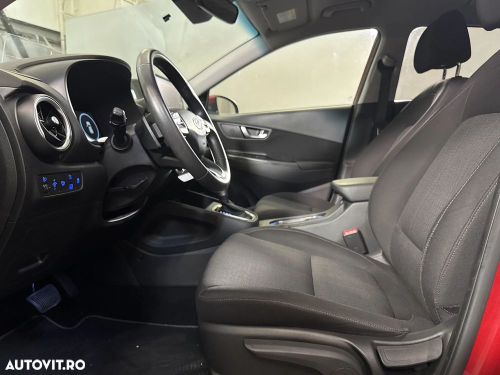 Hyundai KONA - 22