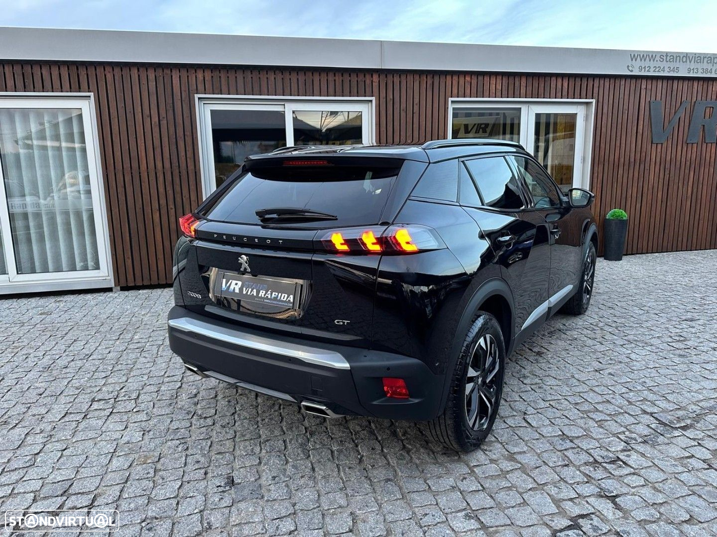 Peugeot 2008 1.2 PureTech GT - 7