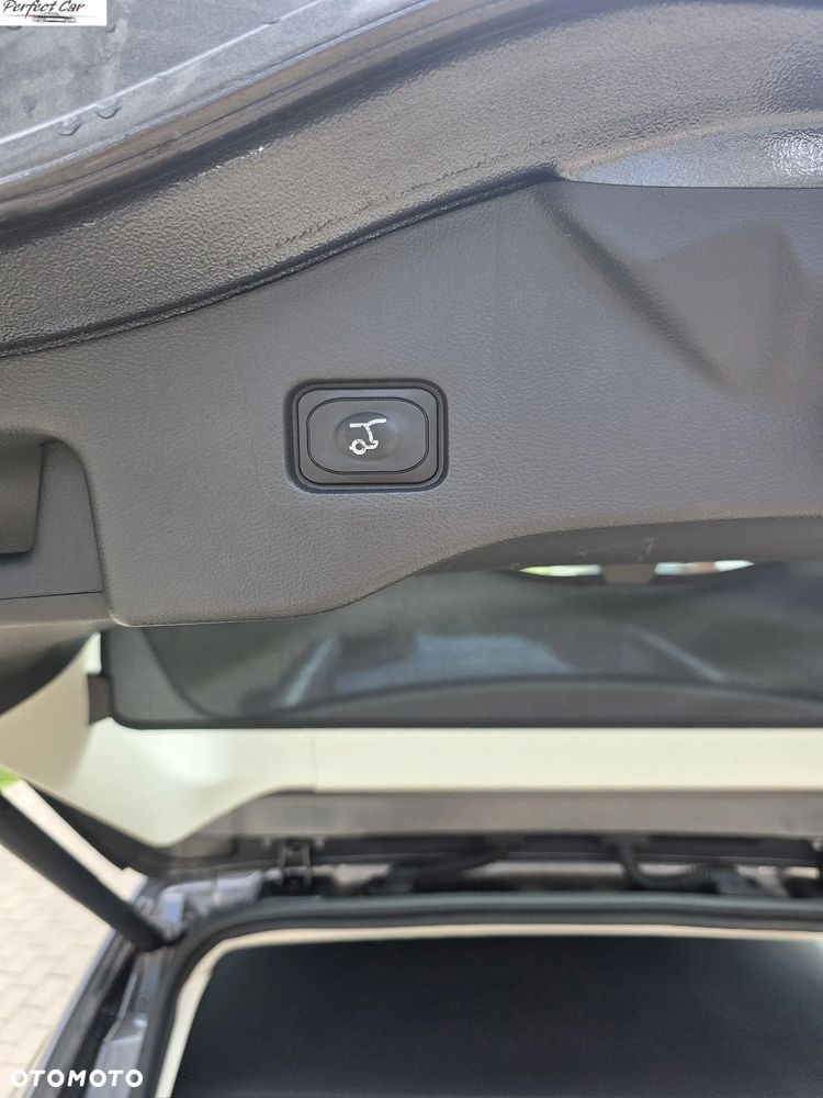 Ford Mondeo SW 2.0 Hybrid Executive Plus - 34