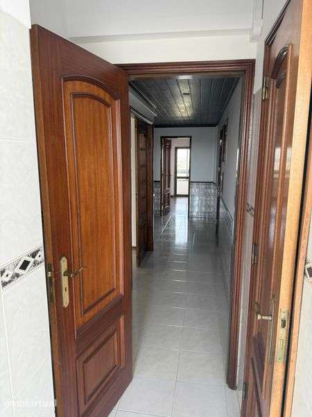 Apartamento - Arrenda-se - Grande imagem: 2/12