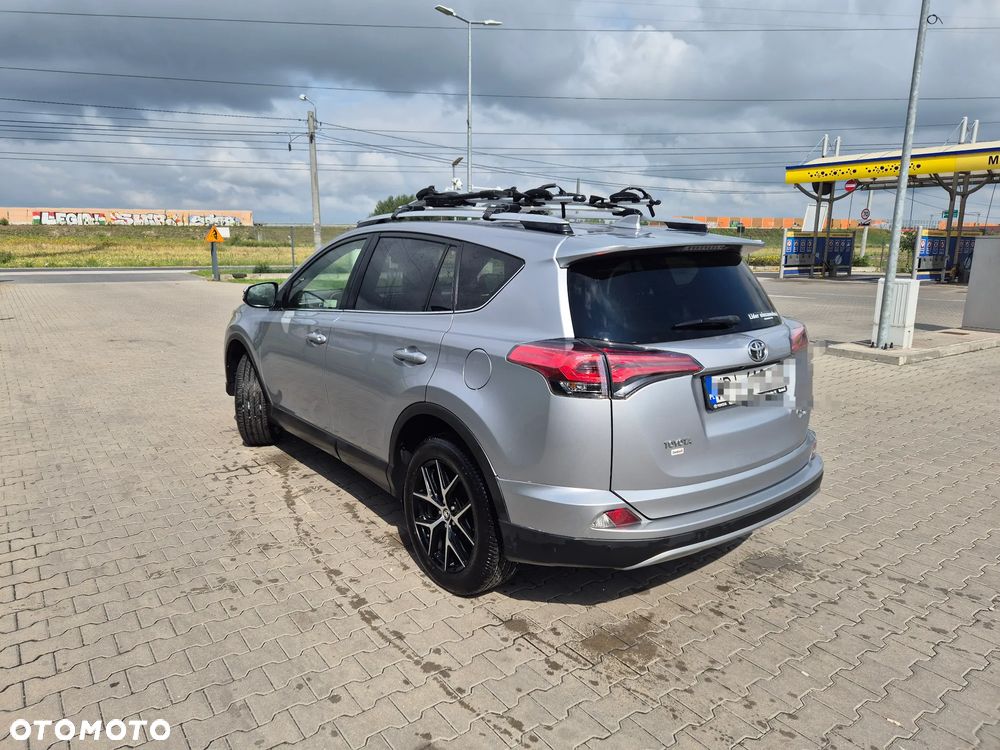 Toyota RAV4 2.0 Prestige 4x4 - 6