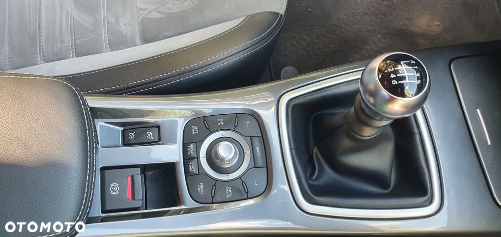 Renault Laguna 2.0 DCi FAP GT - 2