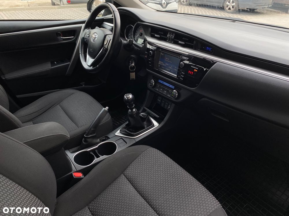 Toyota Corolla 1.6 Premium - 34