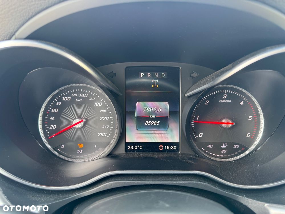 Mercedes-Benz Klasa X PROGRESSIVE EDITION - 33