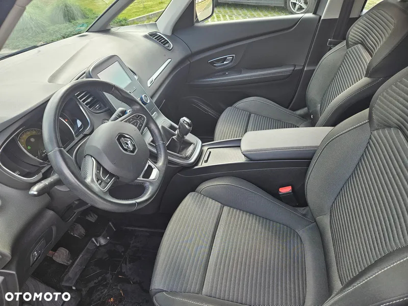 Renault Scenic - 7