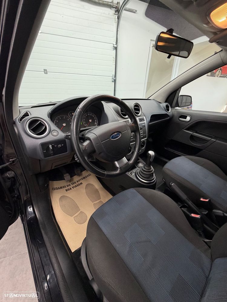 Ford Fiesta 1.25 First Edition - 7