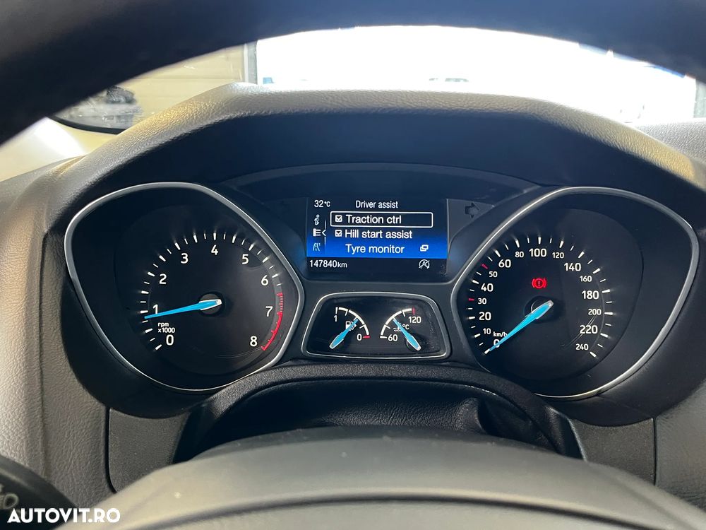 Ford Focus - 15