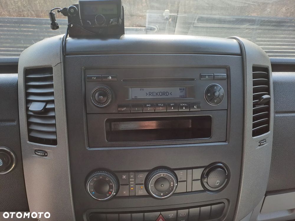 Volkswagen Crafter - 28