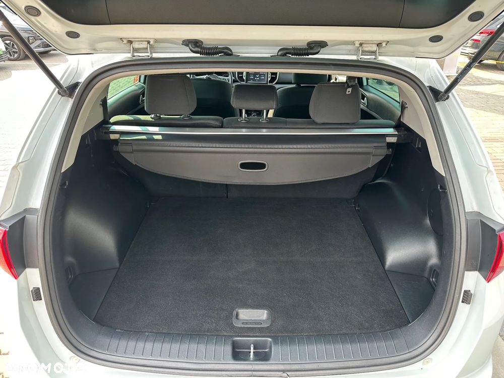 Kia Sportage 1.6 GDI M 2WD - 24