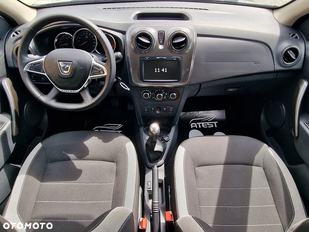 Dacia Sandero Stepway TCe 100 Celebration - 11