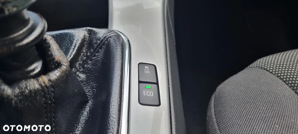 Chevrolet Cruze - 27