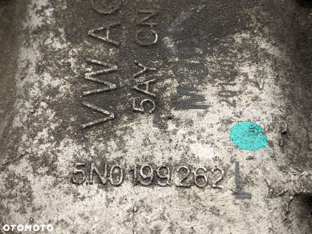 ŁAPA SILNIKA  VW TIGUAN (5N_) 2007 - 2018 2.0 TDI 81 kW [110 KM] olej napędowy 2010 - 2018 - 4