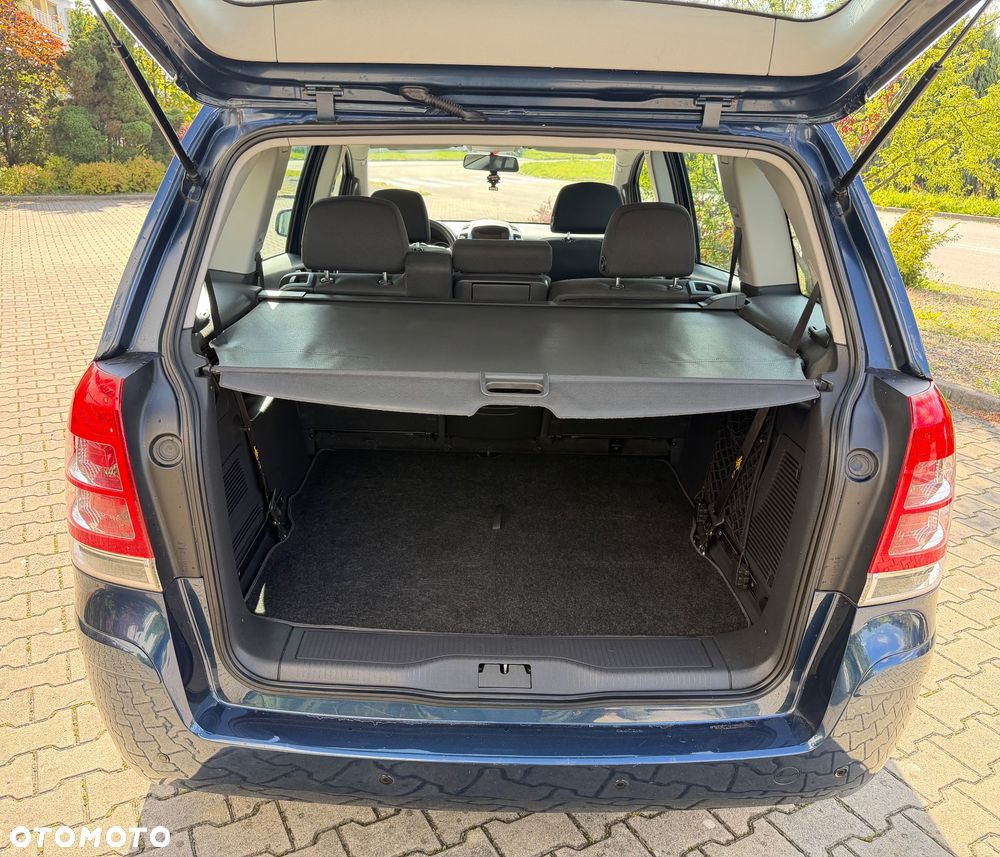 Opel Zafira - 15