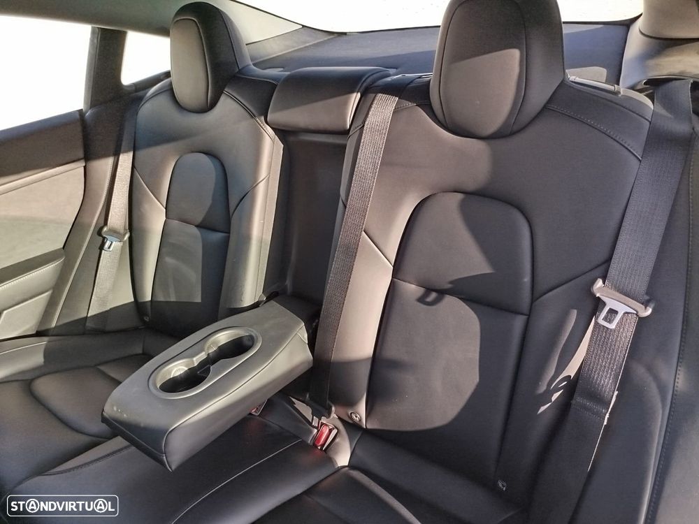 Tesla Model 3 Long Range Tração Traseira - 5