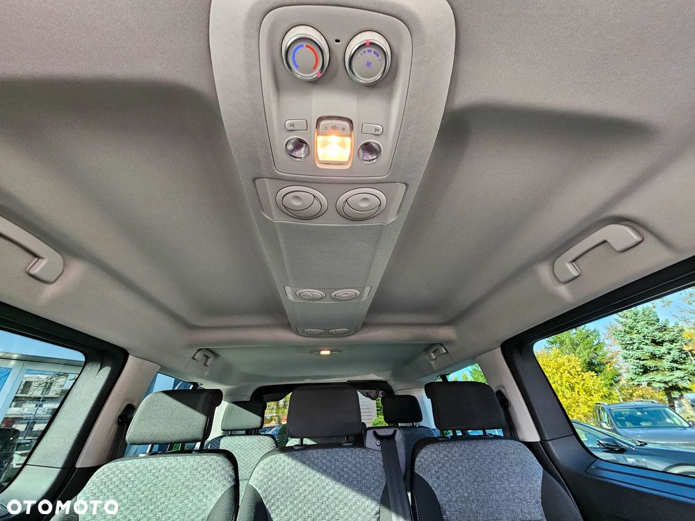 Peugeot Traveller 2.0 BlueHDi Long Business EAT8 - 13