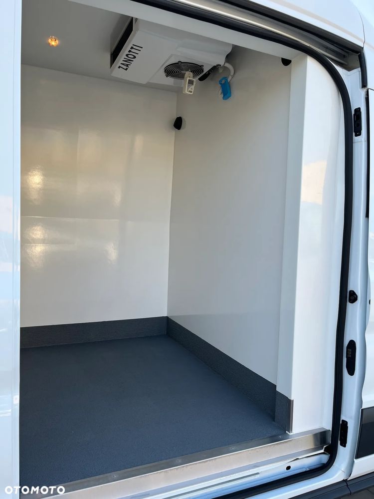 Ford Transit - 6