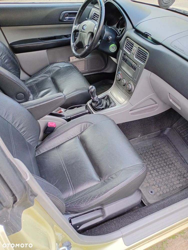 Subaru Forester 2.0X Turbo - 11