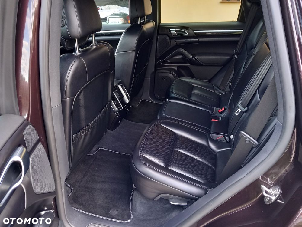 Porsche Cayenne Diesel Platinum Edition - 9