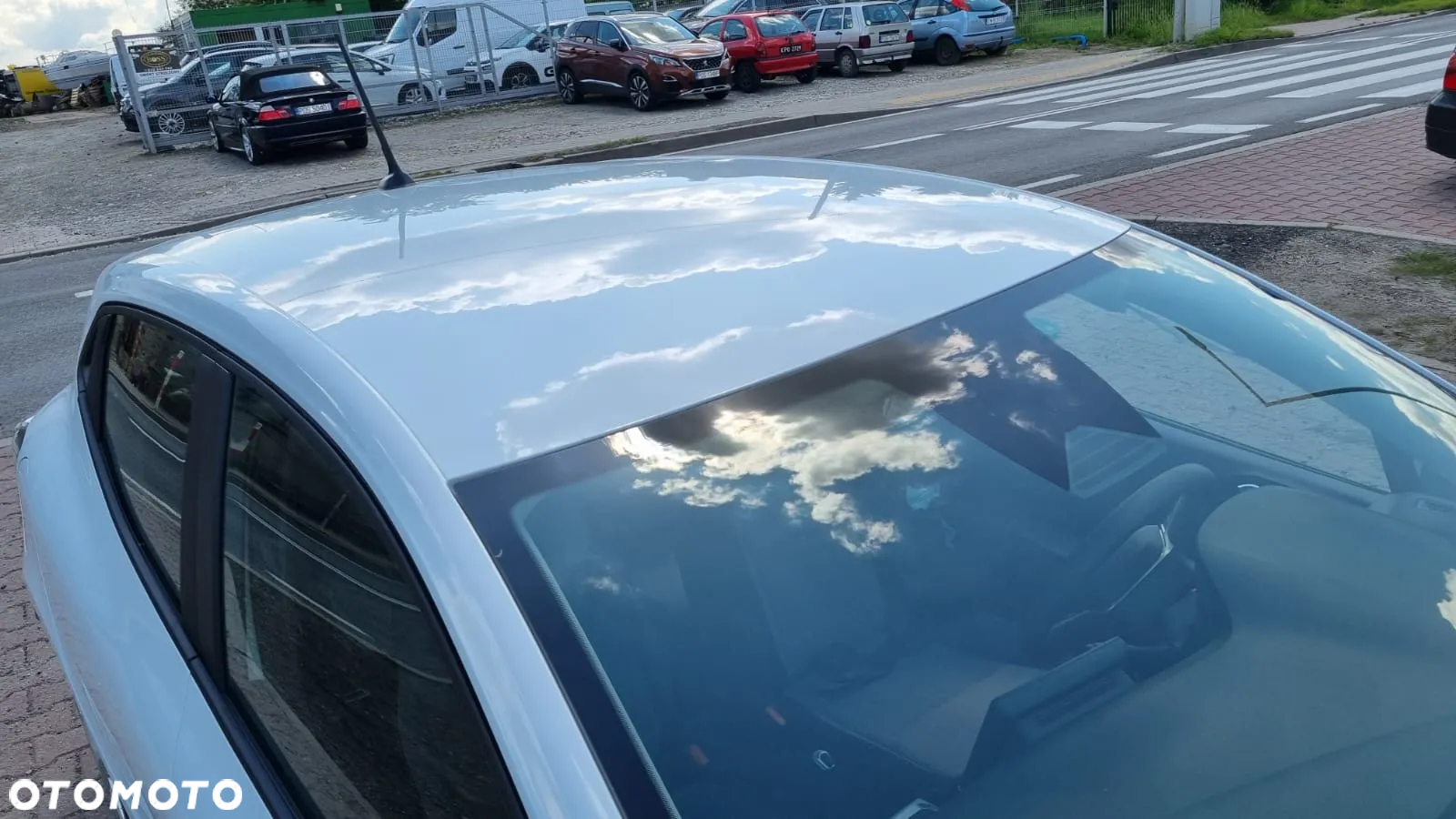 Renault Clio 1.6 E-TECH Equilibre - 25