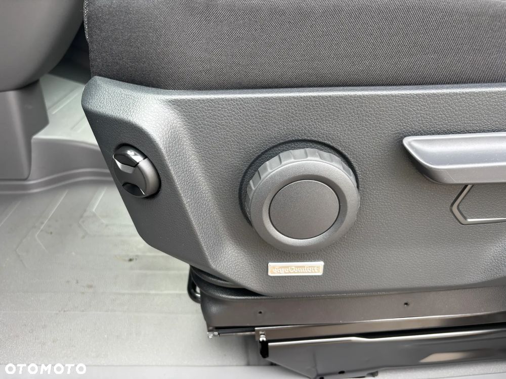 MAN TGE 3.180 4X2F SB - 12